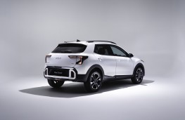 Kia Stonic, 2025, rear